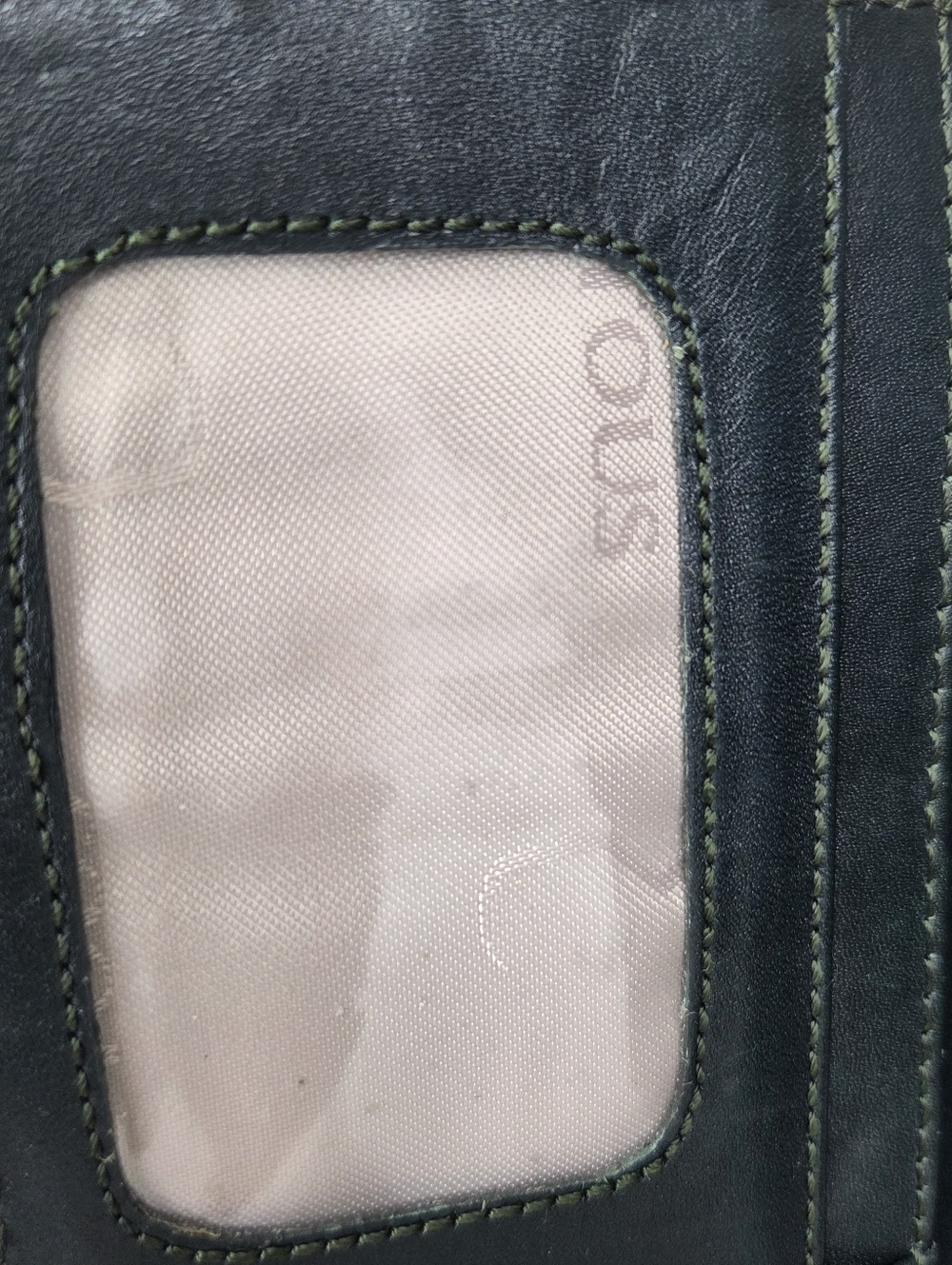 TOUS Dark Green Croc-Embossed Leather Wallet - Picture 7 of 16